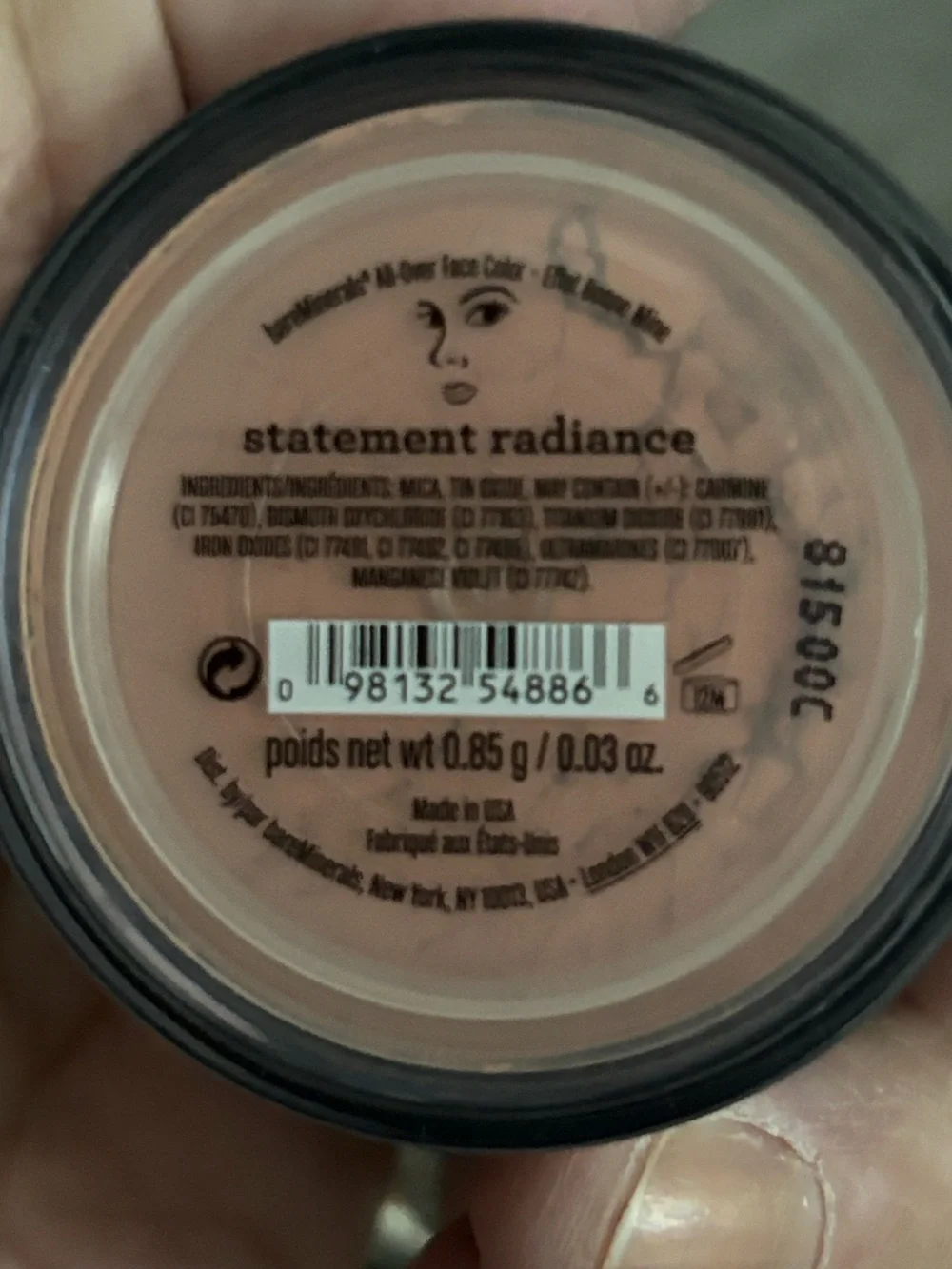 Statement Radiance bareMinerals All Over Face Cover RARE